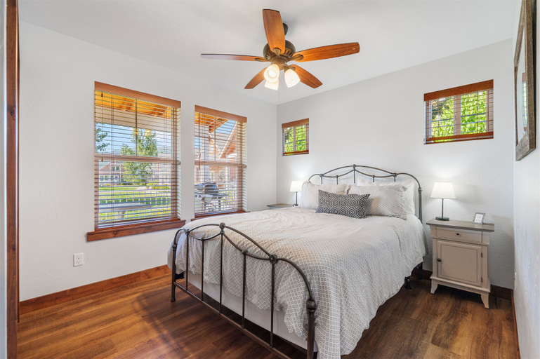 Bedroom 2, Dover Bay, Bonner