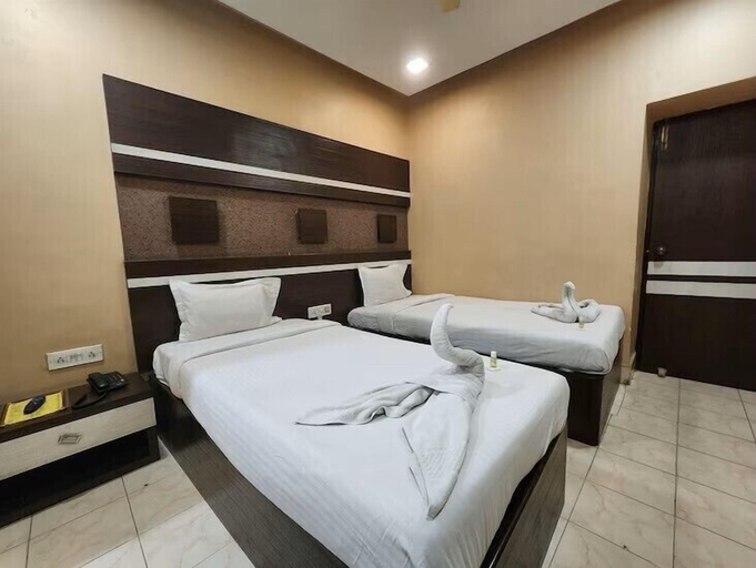 Bedroom 3, Hotel Pushpak International, Kolkata