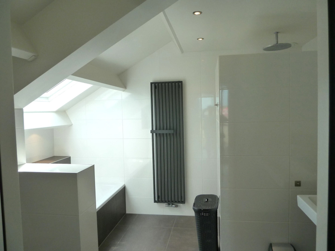 Bathroom 2, Waterfront Penthouse With Roof Terrace and Private Jetty, Noord-Beveland