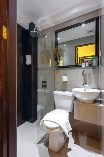 Bathroom 4, Nest Nano Suites Poblacion-Makati, Makati City