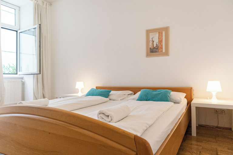 Room 2, Affordable 3BR Apt Belvedere Vicinity, Wien