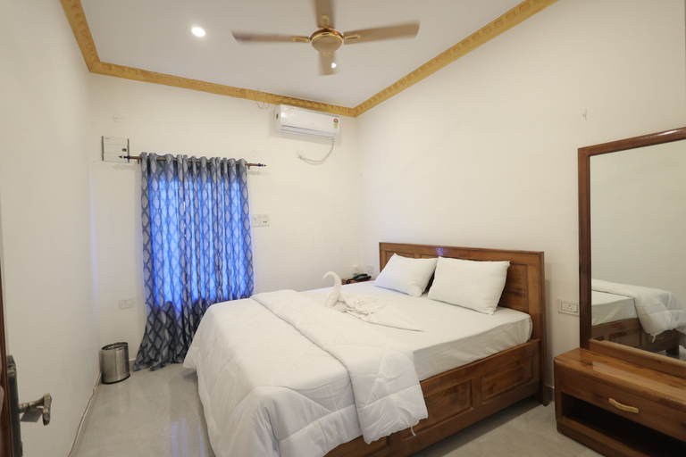 Room 5, LUIT BLUE HOMESTAY & RESORTS, Kamrup