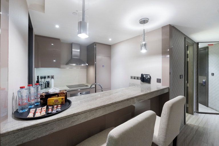 Private kitchen 4, Luxury Studio 5 Star Hyatt Regency Creek, Dubai