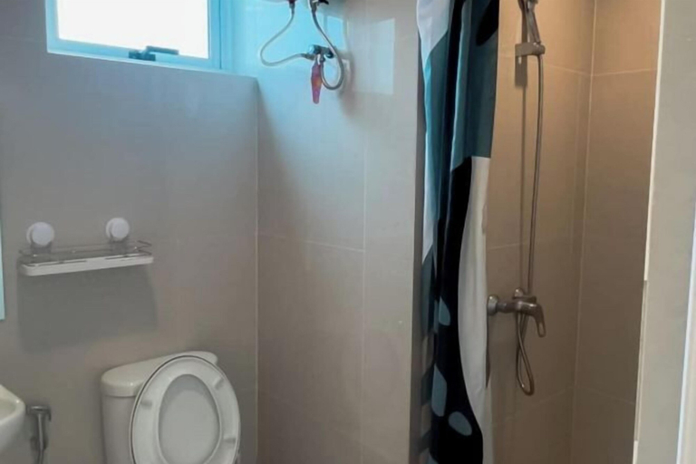 Bathroom 3, 3BR Podomoro Apartment @Empire Tower 107 sqm², Medan