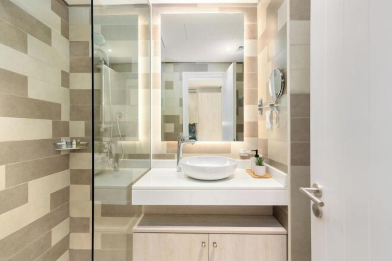 Bathroom 5, Luxurious Studio In The Palm I Direct Beach Access, Dubai