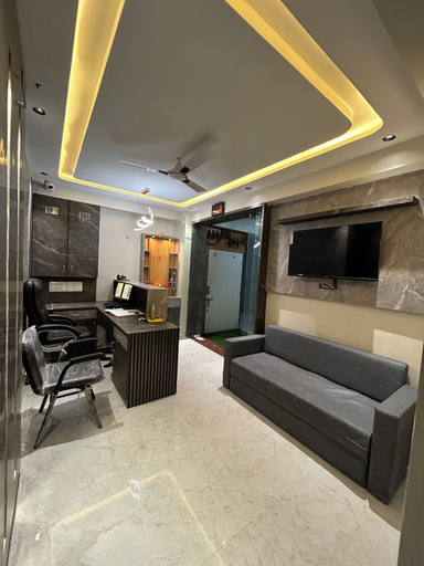 Lobby sitting area, Hotel Prime Town, Ahmadabad