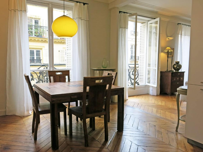 Room 4, Le Bon Marche Cherche-midi Citycosy, Paris