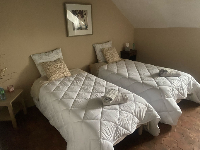 Room 5, Petit château, Mayenne