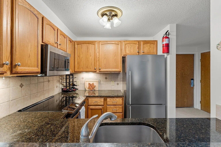 Private kitchen 3, Fall Line Condo D6 3 Bedroom Condo, Rutland