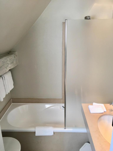 Bathroom 3, Hotel Le Clos des Recollets, Luxembourg