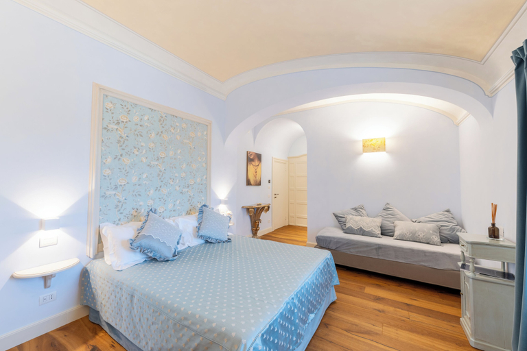 Room 2, Borgo Sante Country House, Perugia