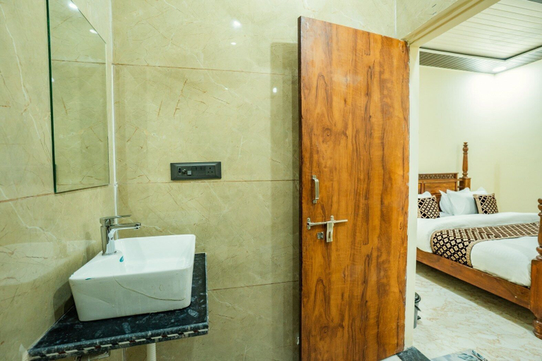 Bathroom 5, Hotel Ganga Wild Desert safari, Jaisalmer