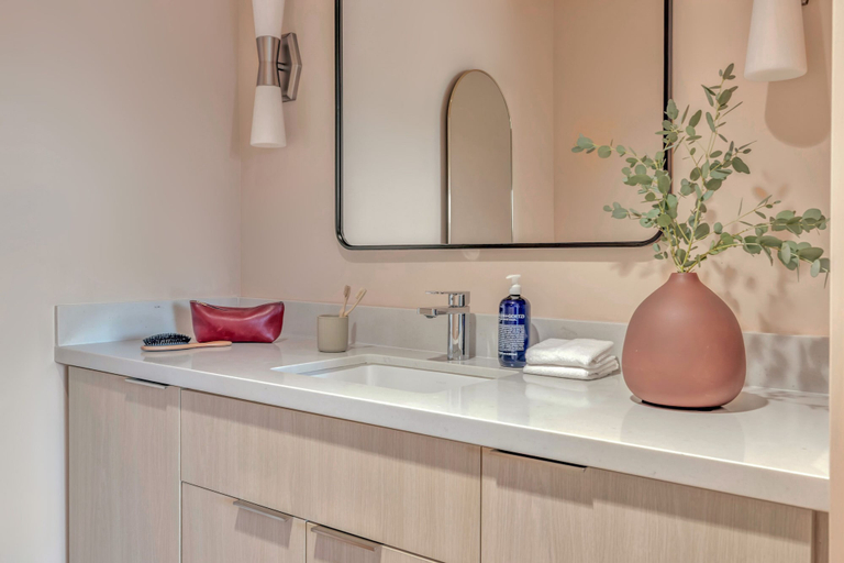 Bathroom 4, City Center Hotel by Kasa, Los Angeles