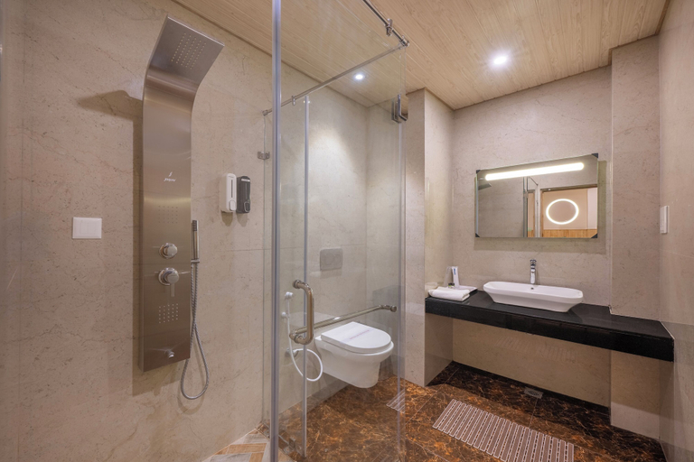 Bathroom 4, The Grand Welcome Hotel , Shimla