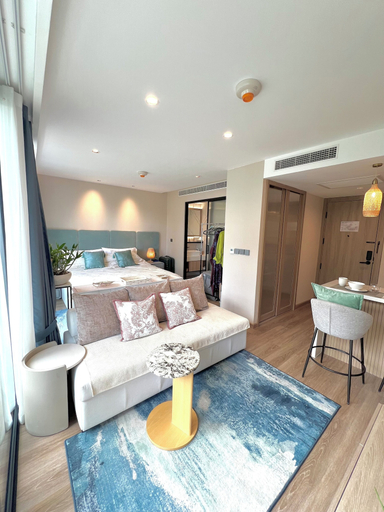 Room 2, 1BR 5Min Walk to BeachPool&Gym C243, Pulau Phuket