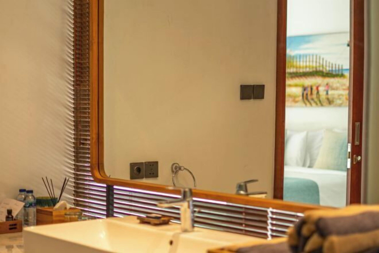 Bathroom 4, Tatkala Villa, Badung