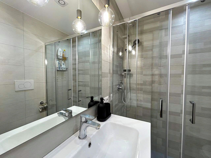 Bathroom 3, La Casetta, Matera