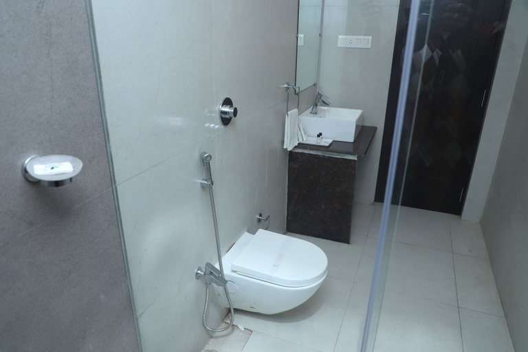 Bathroom 3, Hotel Sidh Vedantha, Patna