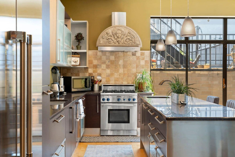 Room 5, Zen Oasis of Elegance Expansive Executive Home, Cook