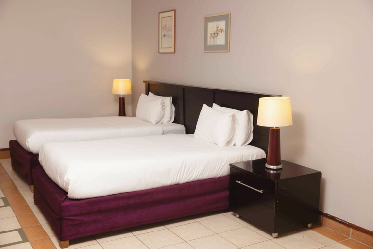 Room 4, Safari Lodge, Windhoek West