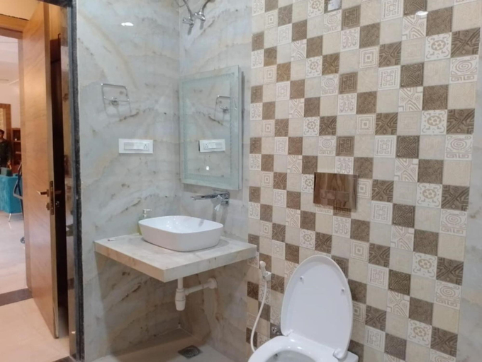 Bathroom, The Udaipur Luxurious Villa, Udaipur
