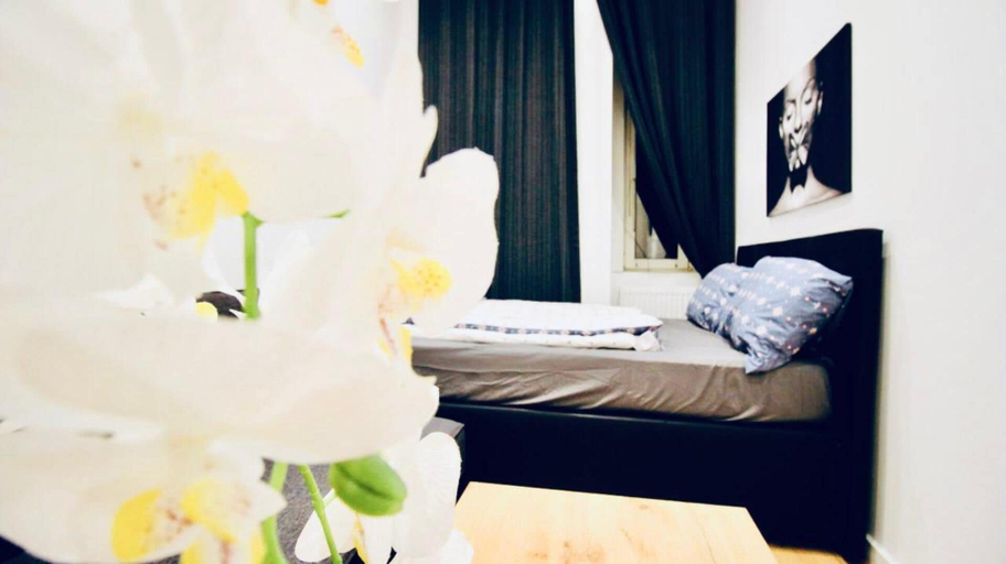 Room 4, Family 5BR Apt Near Augarten Garden, Wien