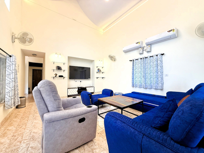 Living area 4, Anand Mansion, Pune