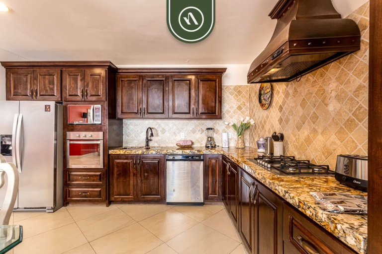 Private kitchen 3, Two Bdrm Condo With Private Terrace - Ocean View - Pool, La Paz