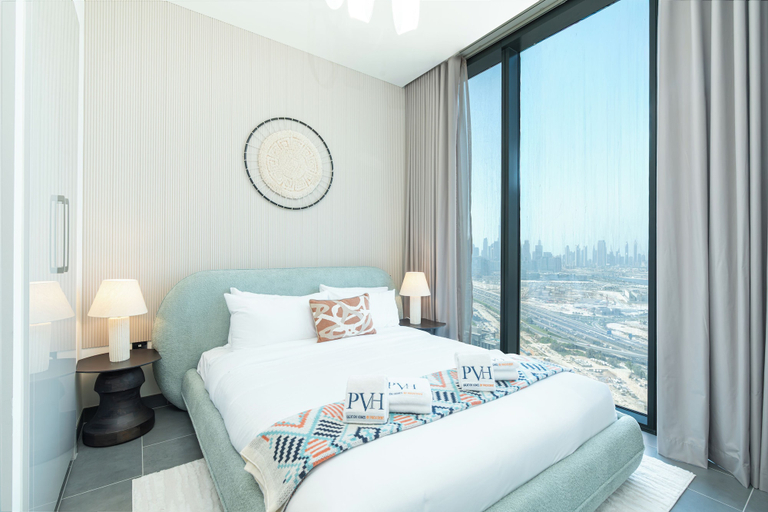 Room 3, PVH - Stylish 1BR with Study - The Crest, Dubai