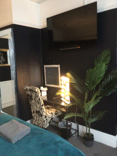 Room 4, The White Swallow Hotel, Blackpool