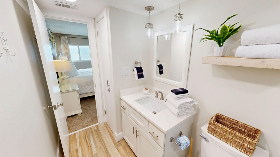 Bathroom 4, Beach House 501a 2 Bedroom Condo, Walton
