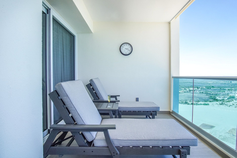 View from room, Relax in This Modern Ocean Front Condo Encantame E1404, Puerto Peñasco