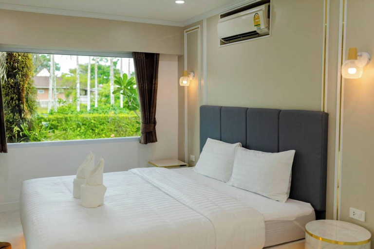 Bedroom 3, The Neenlawat Riverside Resort & Spa, Phunphin