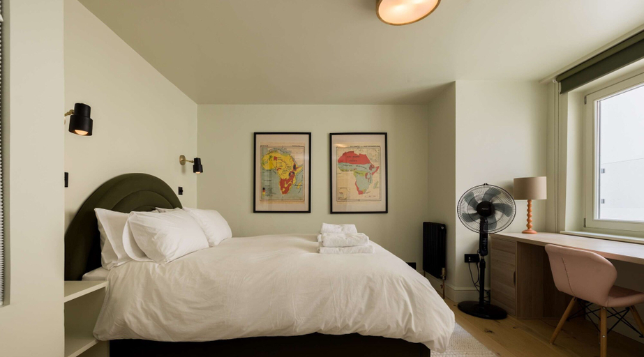Room 3, Beautiful Paddington Loft-style Apartment, London