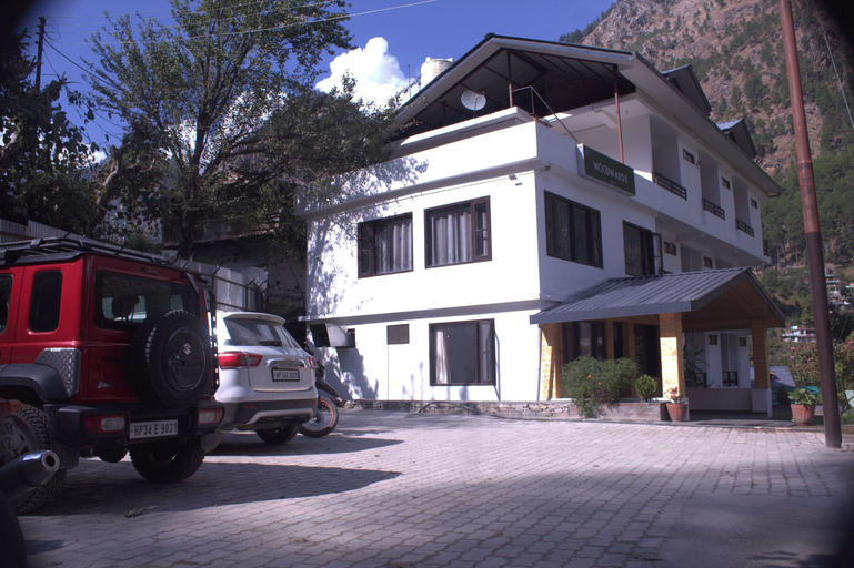 Front of property 4, Woodward 2 by 4wildflower, Kullu