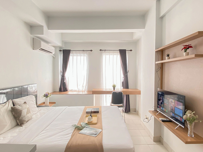 Interior 3, Standard Look Studio At Patraland Urbano Apartment, Bekasi