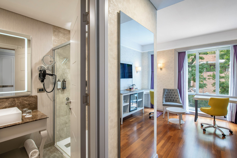 Bathroom 4, Mercure Tbilisi Old Town, Tbilisi