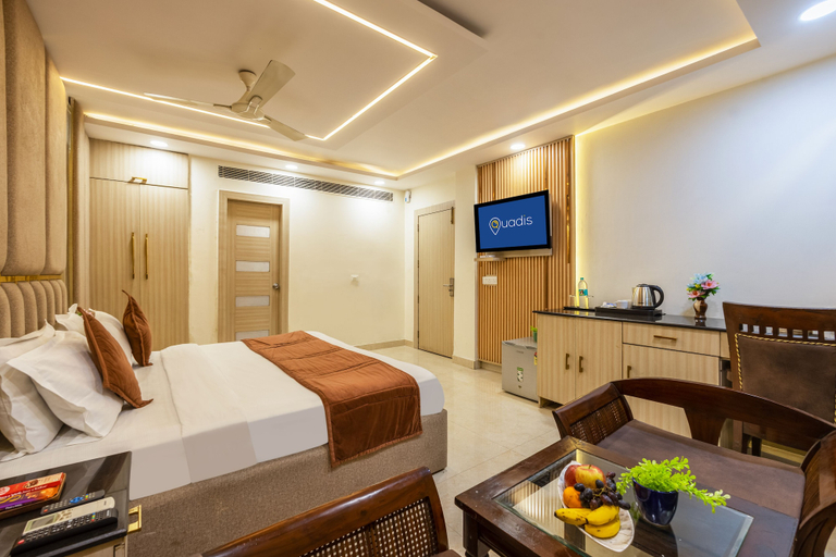 Room 5, Hotel Downtown by Quadis - East of Kailash, Delhi