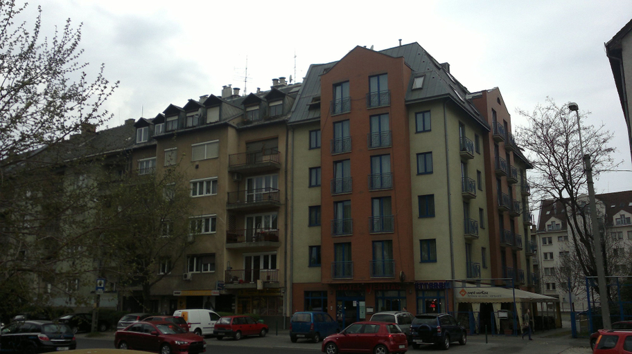 Exterior & Views 2, Hotel Veritas, Budapesti