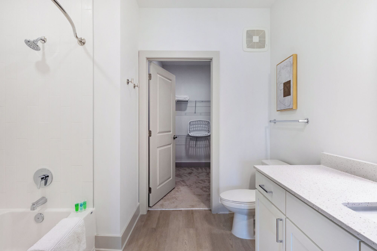 Bathroom 4, Landing Apartments Santa Rosa Beach, Walton