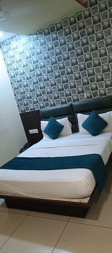 Bedroom 3, HOTEL SHIV RESIDENCY, Vadodara