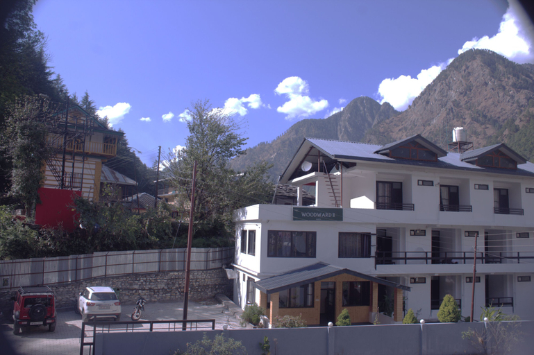 Front of property - evening/night, Woodward 2 by 4wildflower, Kullu
