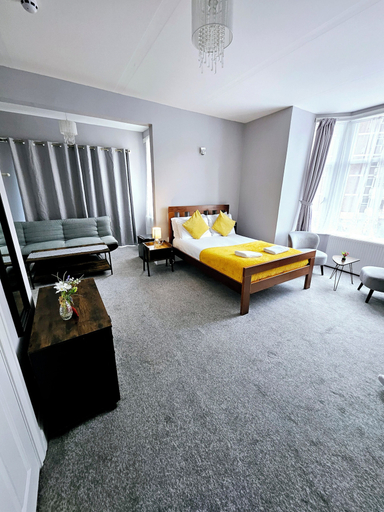 Room 3, ANG Apartments, Portsmouth