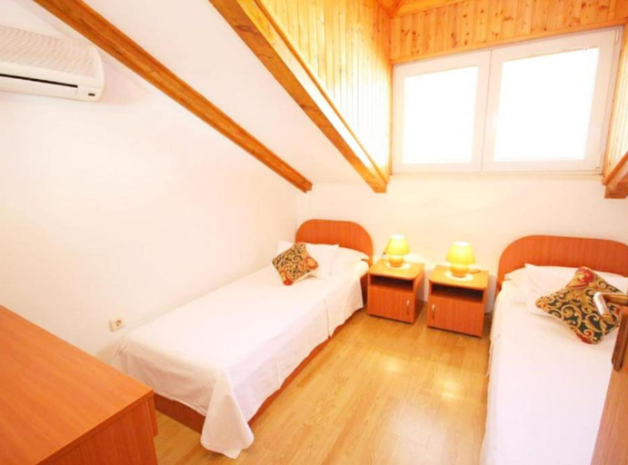 Bedroom 2, Apartments & Rooms Cakelic II, Župa Dubrovačka