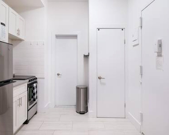 Others 3, 444-1c New Studio in Hell s Kitchen, New York
