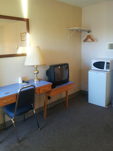 Others 5, Westwind Motel, Division No. 8