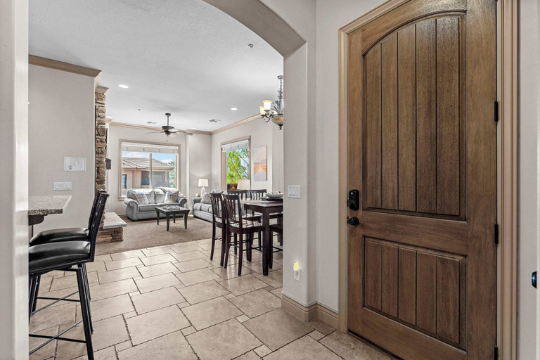 Interior 4, The Overlook at Coral Springs, Washington