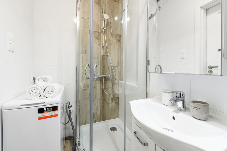 Bathroom 3, Lumina 3 room apartment in Warsaw, Warsaw