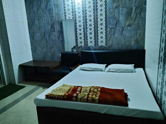 Room 4, Hotel Yash Palace Kanpur, Kanpur Nagar