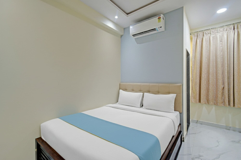 Room 2, Hotel Broholi Inn Near Hafeezpet Railway Station, Hyderabad